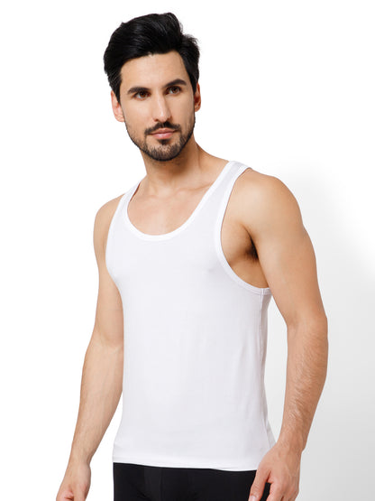 SUPIMA VEST ROUND NECK IN WHITE COLOR.