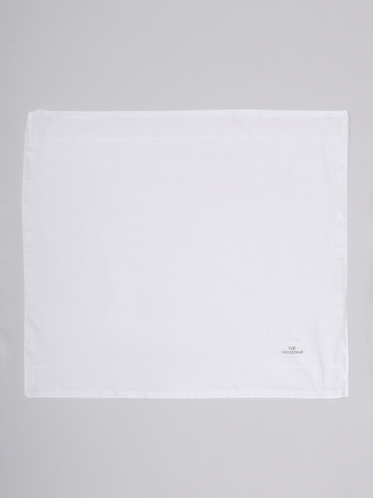 100% COMBED COTTON HANDKERCHIEF IN SOLID WHITE COLOR.